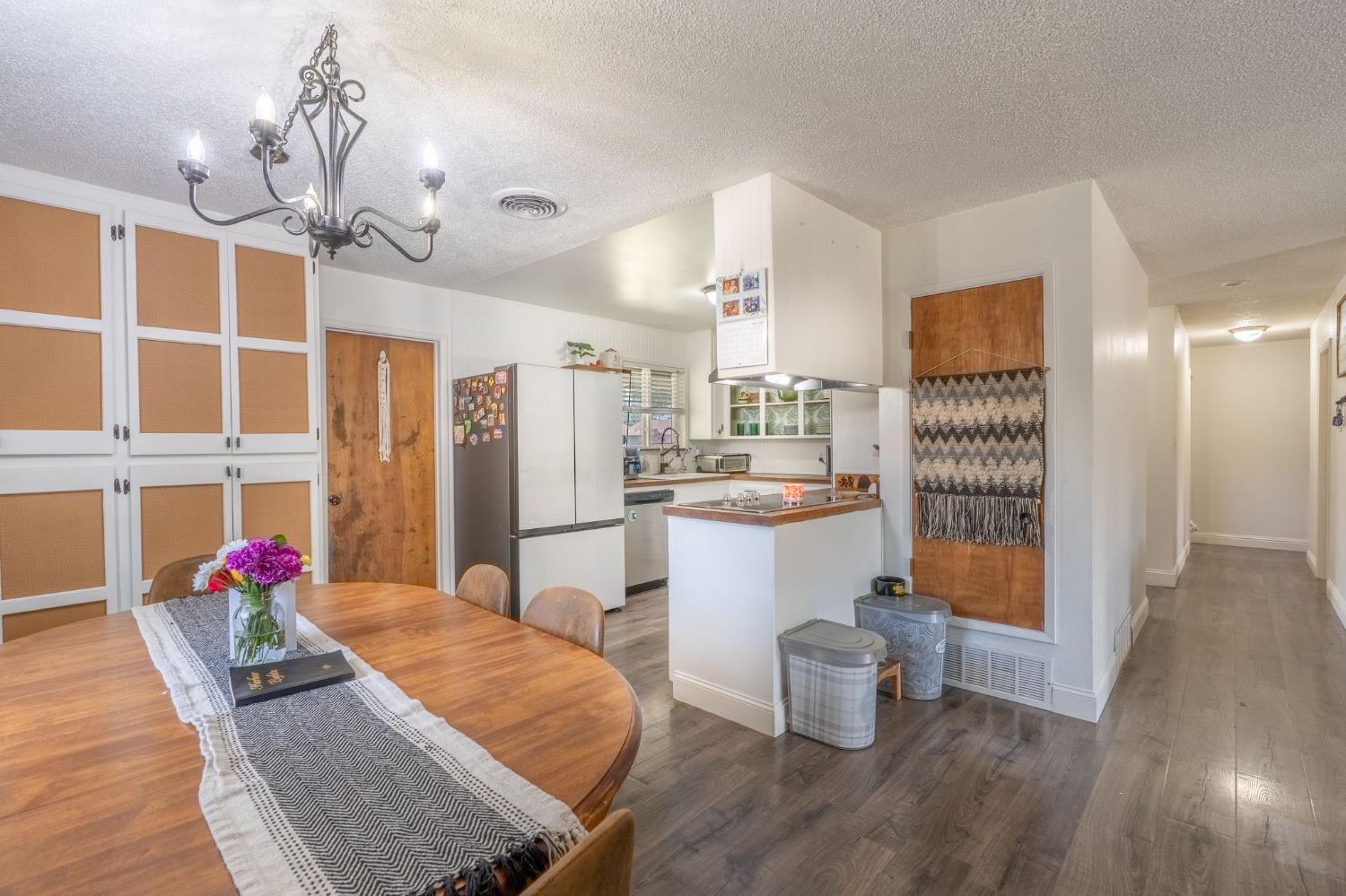 Detail Gallery Image 11 of 27 For 3730 Stanislaus St, Riverbank,  CA 95367 - 3 Beds | 2 Baths