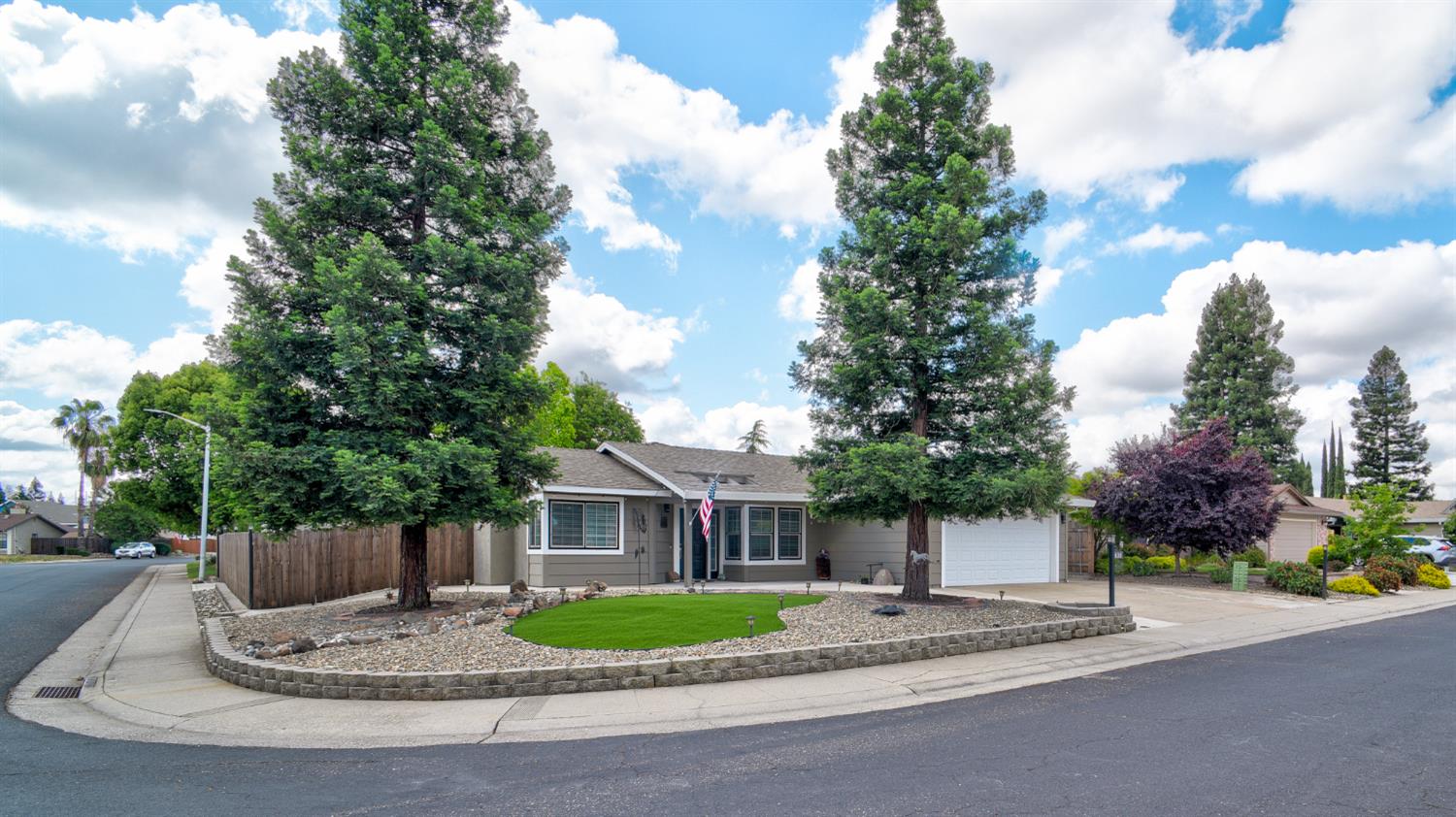 Detail Gallery Image 1 of 46 For 630 Grider Dr, Roseville,  CA 95678 - 3 Beds | 2 Baths