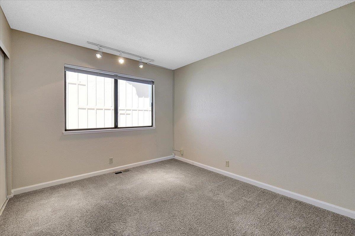 Detail Gallery Image 54 of 60 For 11211 N Lakeshore, Auburn,  CA 95602 - 3 Beds | 2 Baths