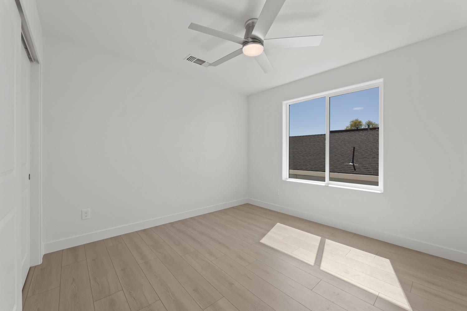 Detail Gallery Image 22 of 33 For 2565 Lexington St, Sacramento,  CA 95815 - – Beds | – Baths