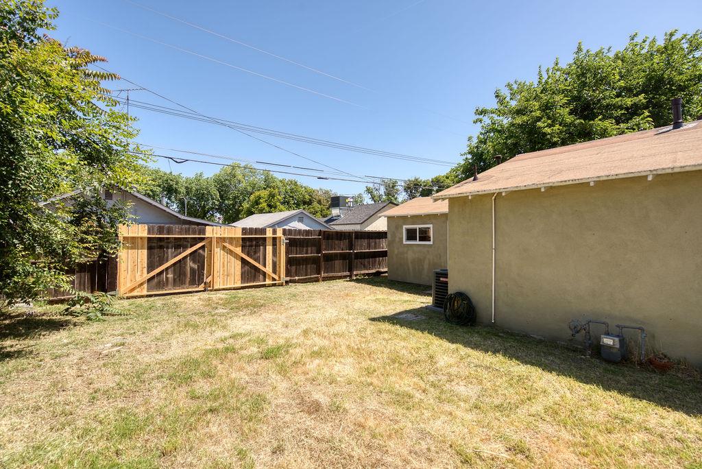 Detail Gallery Image 14 of 14 For 1541 Pearl St, Modesto,  CA 95350 - 2 Beds | 1 Baths