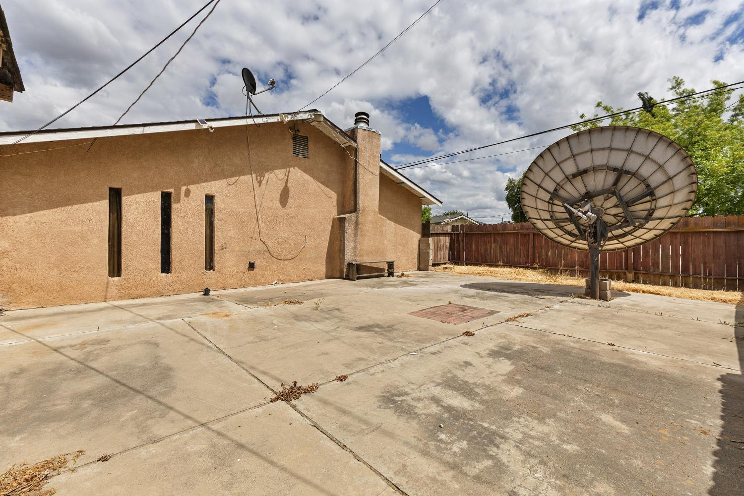 Detail Gallery Image 42 of 44 For 1761 Sikh Temple St, Stockton,  CA 95206 - 4 Beds | 2 Baths