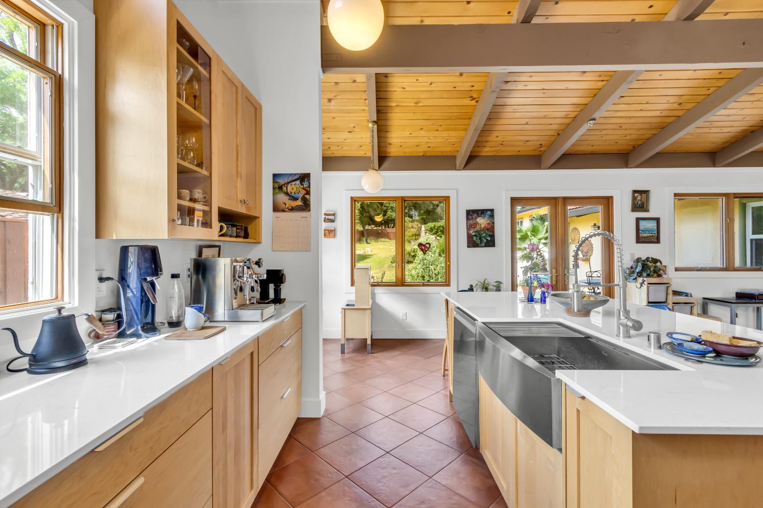 Detail Gallery Image 22 of 94 For 3857 Bannister Rd, Fair Oaks,  CA 95628 - 7 Beds | 3 Baths