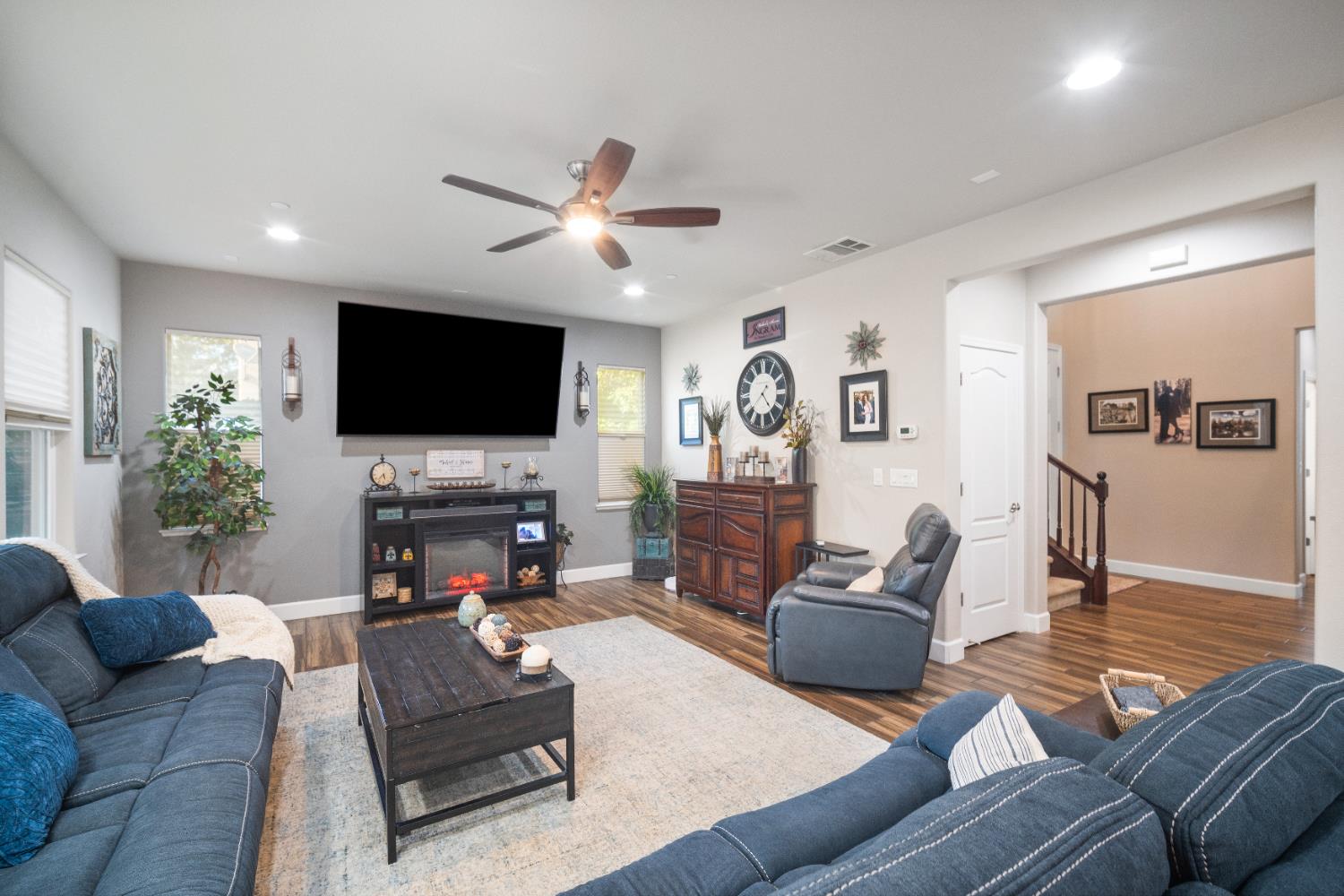 Levison Way, Rocklin, California image 5