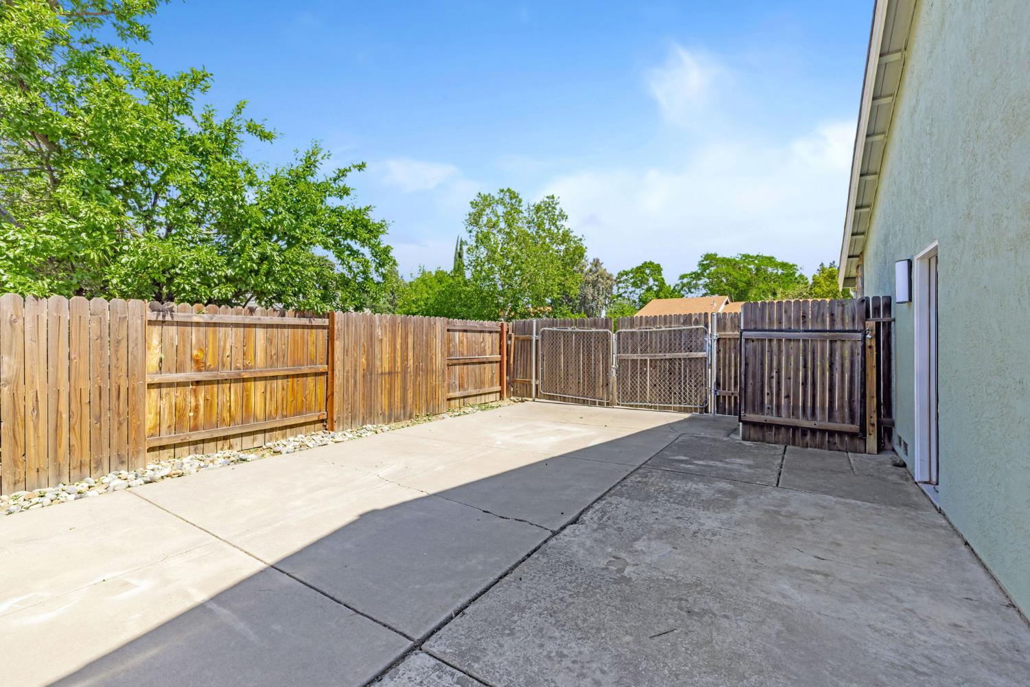 Detail Gallery Image 34 of 34 For 3203 Osuna Way, Sacramento,  CA 95833 - 3 Beds | 2 Baths