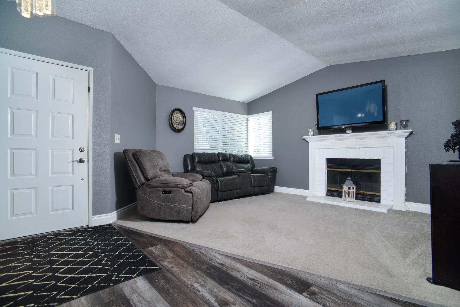 Detail Gallery Image 9 of 46 For 630 Grider Dr, Roseville,  CA 95678 - 3 Beds | 2 Baths