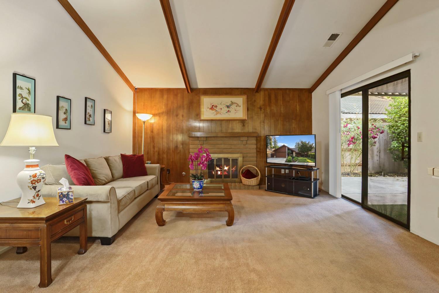 Detail Gallery Image 6 of 19 For 4657 Winding River Cir, Stockton,  CA 95219 - 3 Beds | 2 Baths