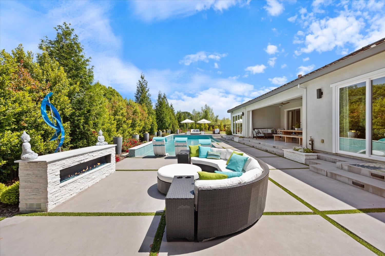 Detail Gallery Image 2 of 76 For 5175 Pastor Dr, Granite Bay,  CA 95746 - 5 Beds | 4/1 Baths