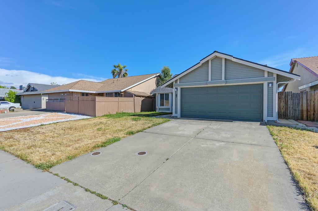 Peach Leaf Court, Sacramento, California image 41