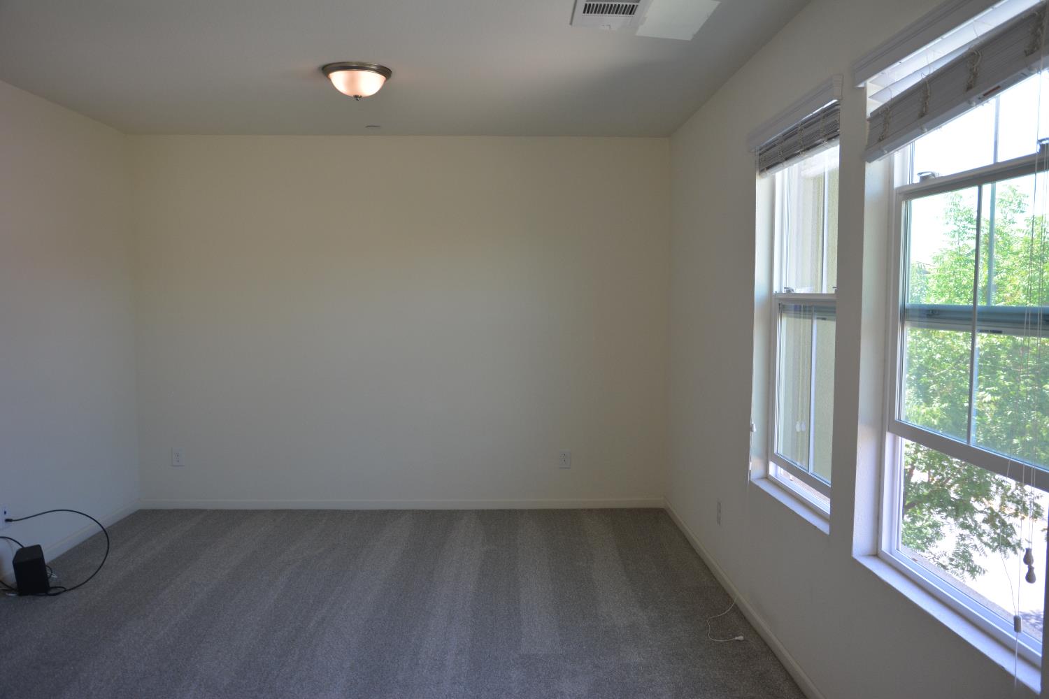 Detail Gallery Image 9 of 22 For 10728 Padua Way, Stockton,  CA 95209 - 3 Beds | 2/1 Baths