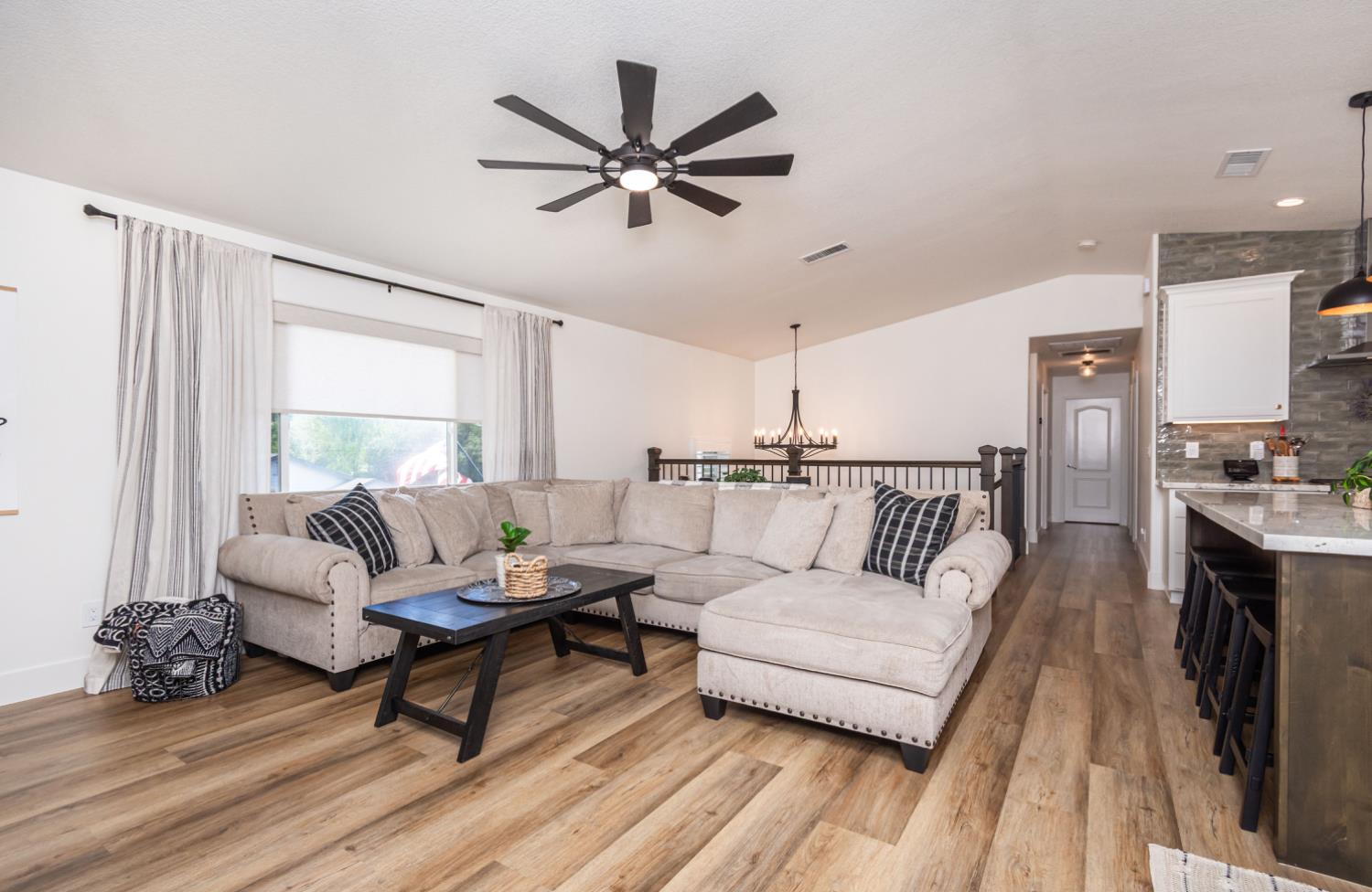 Summer Ridge Court, Auburn, California image 25
