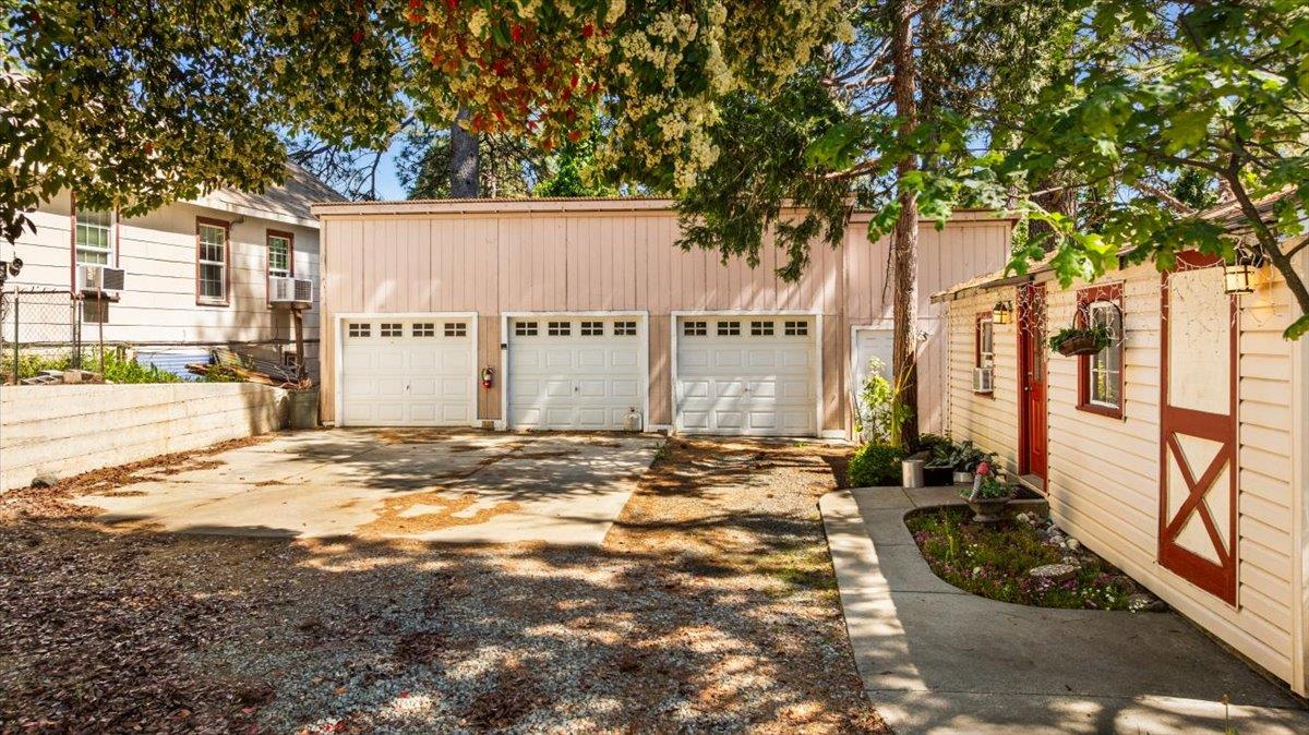Detail Gallery Image 22 of 84 For 259 N Auburn St, Grass Valley,  CA 95945 - 5 Beds | 4 Baths
