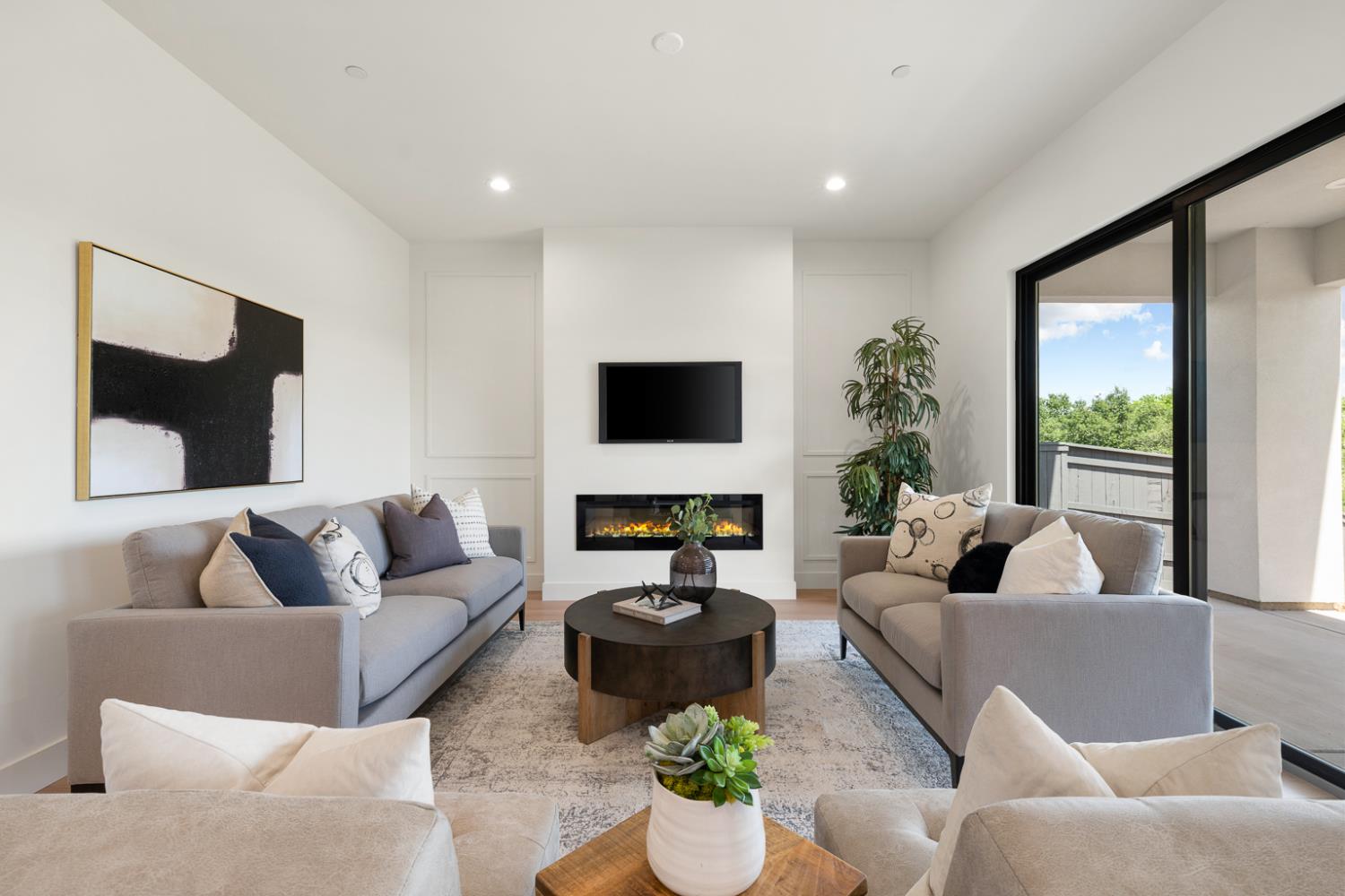 Detail Gallery Image 6 of 59 For 407 East St, Roseville,  CA 95678 - 4 Beds | 4 Baths