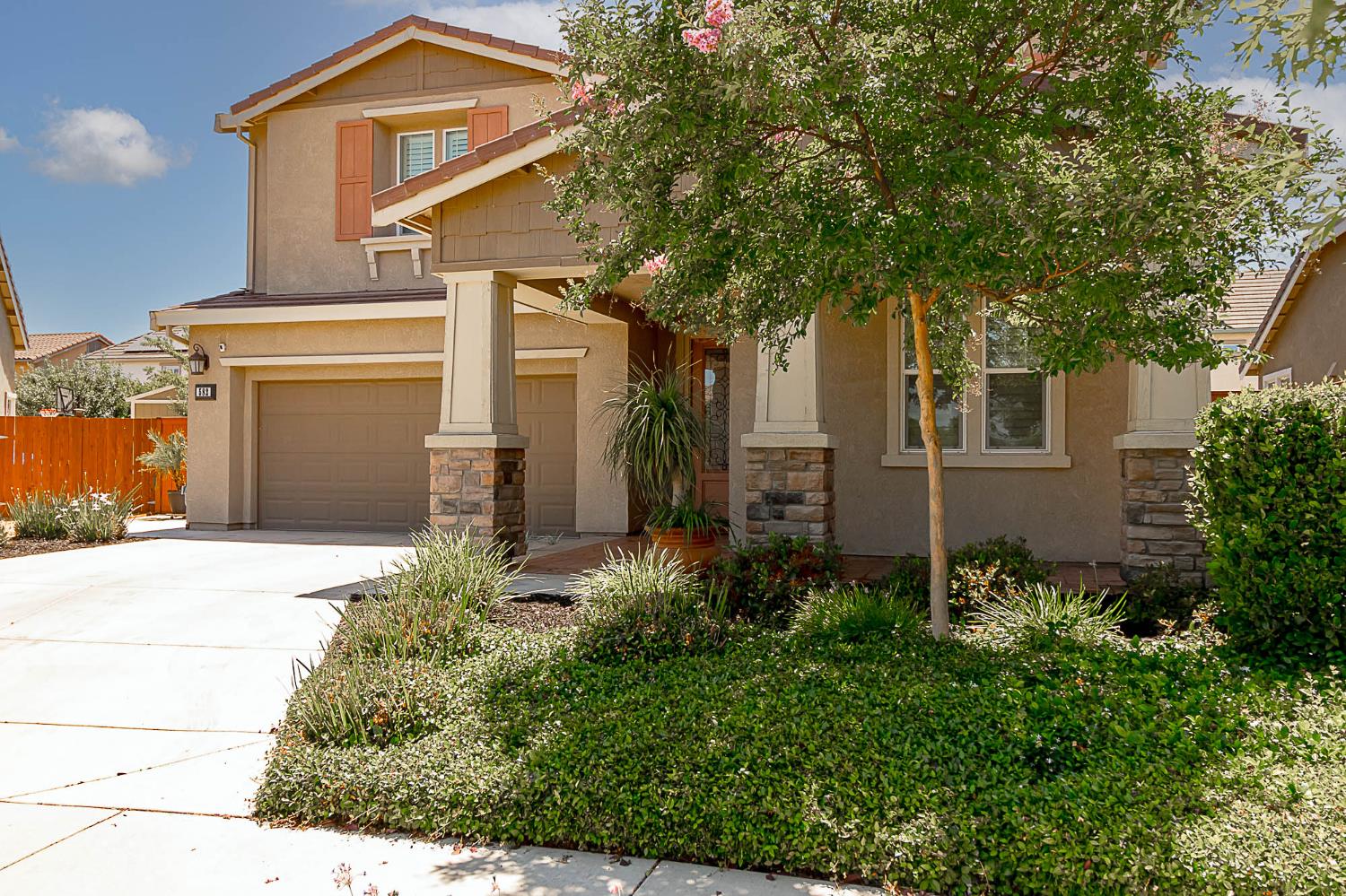 Detail Gallery Image 2 of 38 For 582 Pasture Ave, Lathrop,  CA 95330 - 4 Beds | 3 Baths