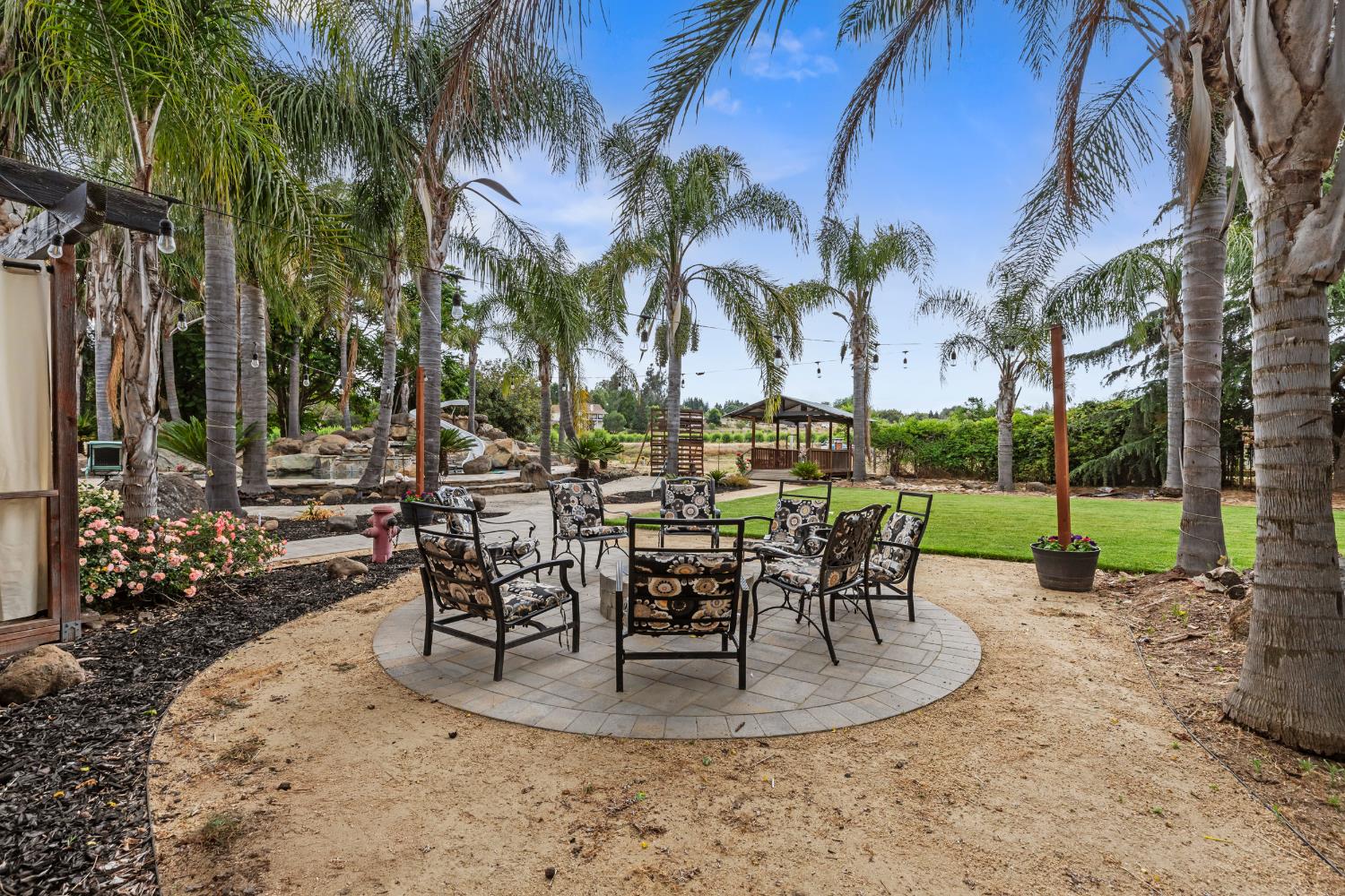 Detail Gallery Image 5 of 33 For 16302 Morrison Rd, Oakdale,  CA 95361 - 3 Beds | 2 Baths