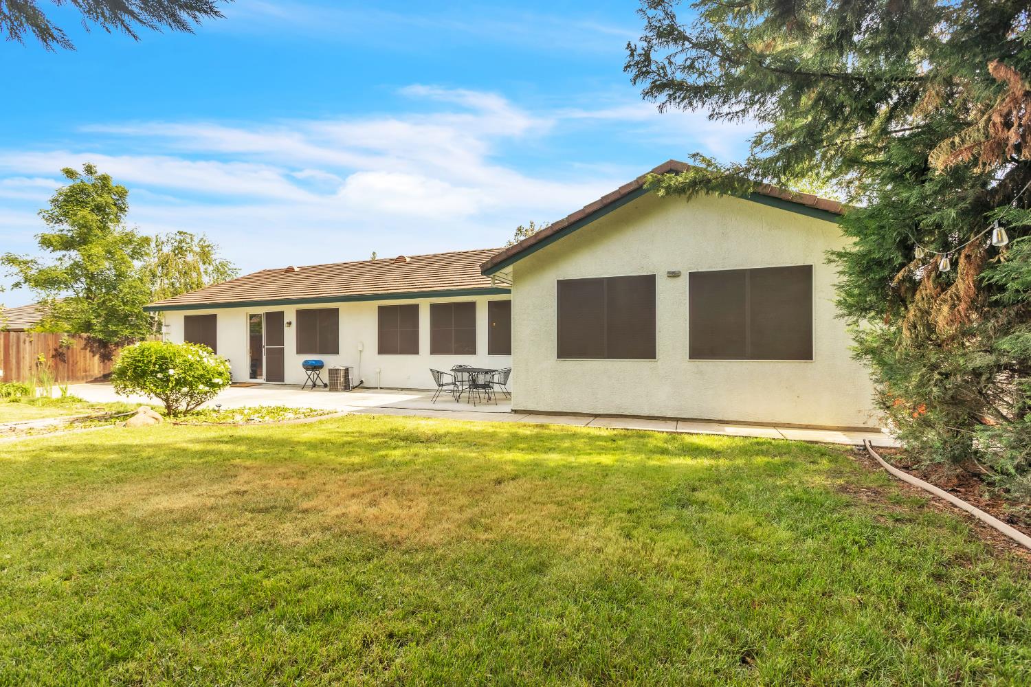 Detail Gallery Image 38 of 43 For 1073 Bronco Dr, Plumas Lake,  CA 95961 - 4 Beds | 2 Baths
