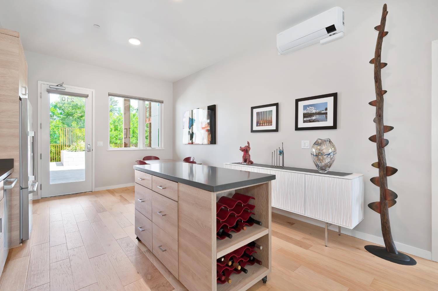 Photo #6: 225060784 Listing: Photo #6