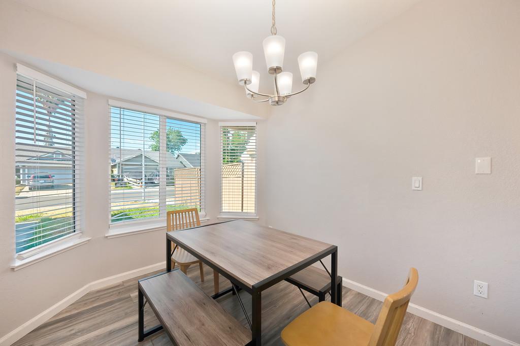 Peach Leaf Court, Sacramento, California image 15