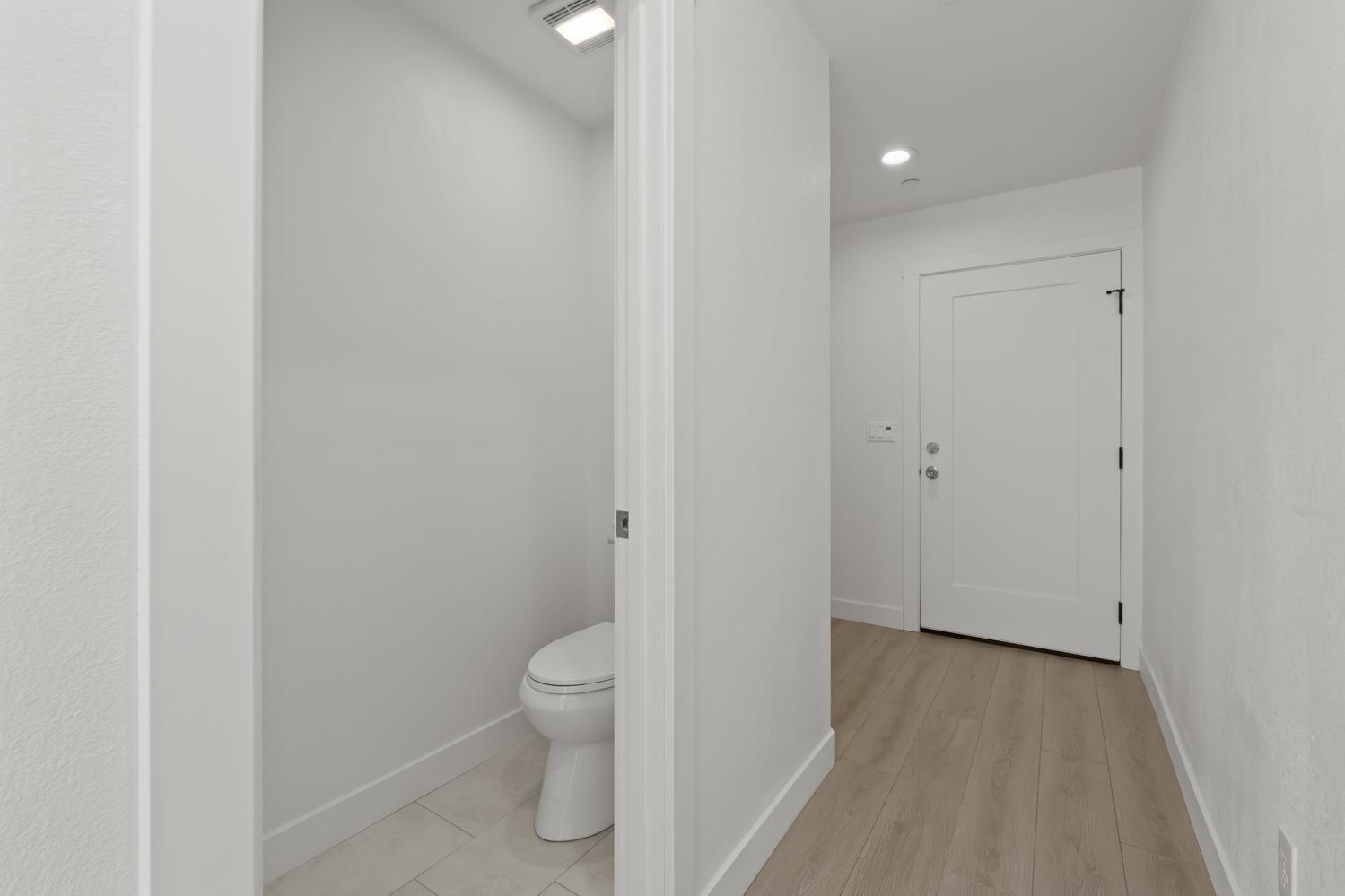 Detail Gallery Image 28 of 33 For 2565 Lexington St, Sacramento,  CA 95815 - – Beds | – Baths