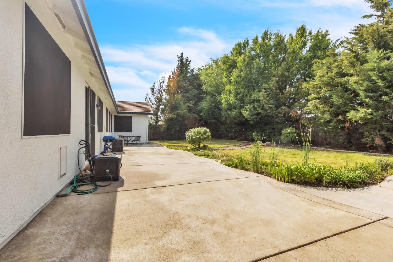 Detail Gallery Image 36 of 43 For 1073 Bronco Dr, Plumas Lake,  CA 95961 - 4 Beds | 2 Baths