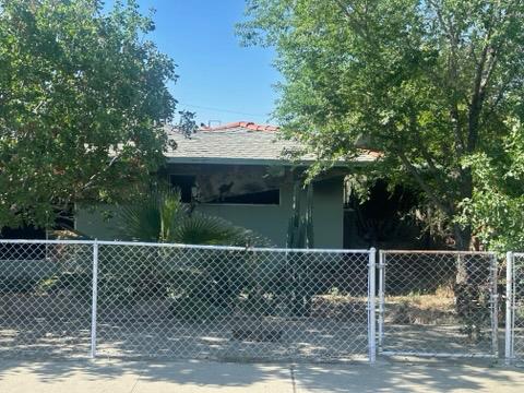 Detail Gallery Image 2 of 2 For 212 N 7th Ave, Avenal,  CA 93204 - 4 Beds | 2 Baths