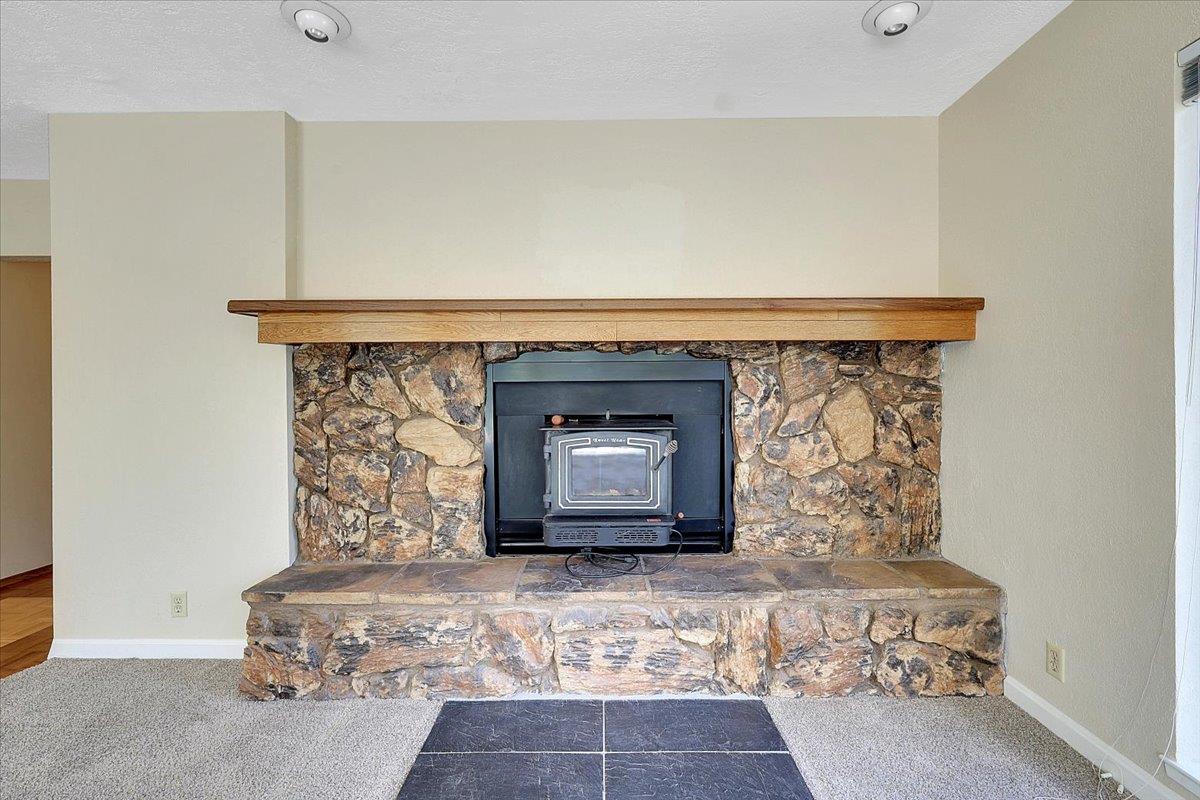Detail Gallery Image 10 of 60 For 11211 N Lakeshore, Auburn,  CA 95602 - 3 Beds | 2 Baths