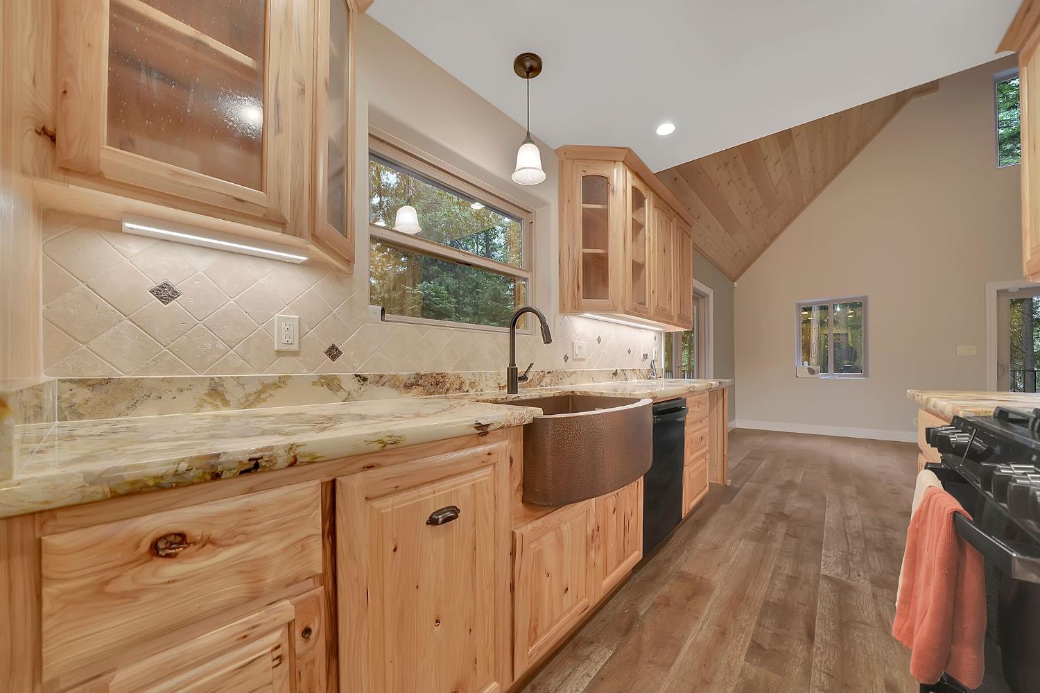 Detail Gallery Image 7 of 49 For 26671 Sugar Pine Dr, Pioneer,  CA 95666 - 3 Beds | 2 Baths