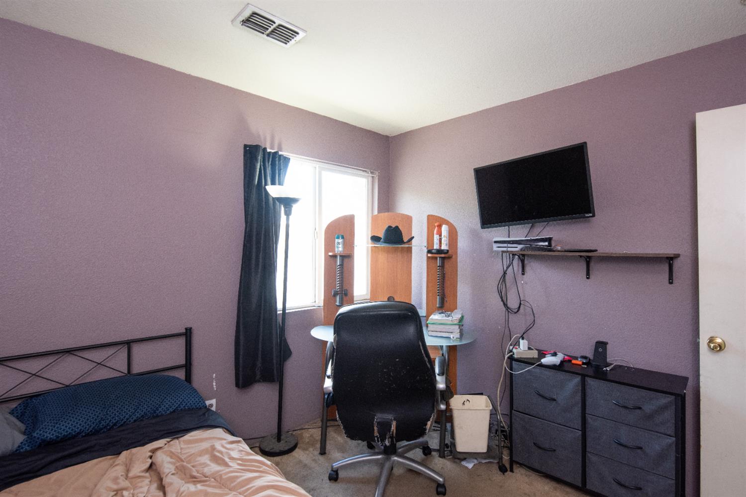 Detail Gallery Image 15 of 23 For 310 W F St, Turlock,  CA 95380 - 4 Beds | 2 Baths