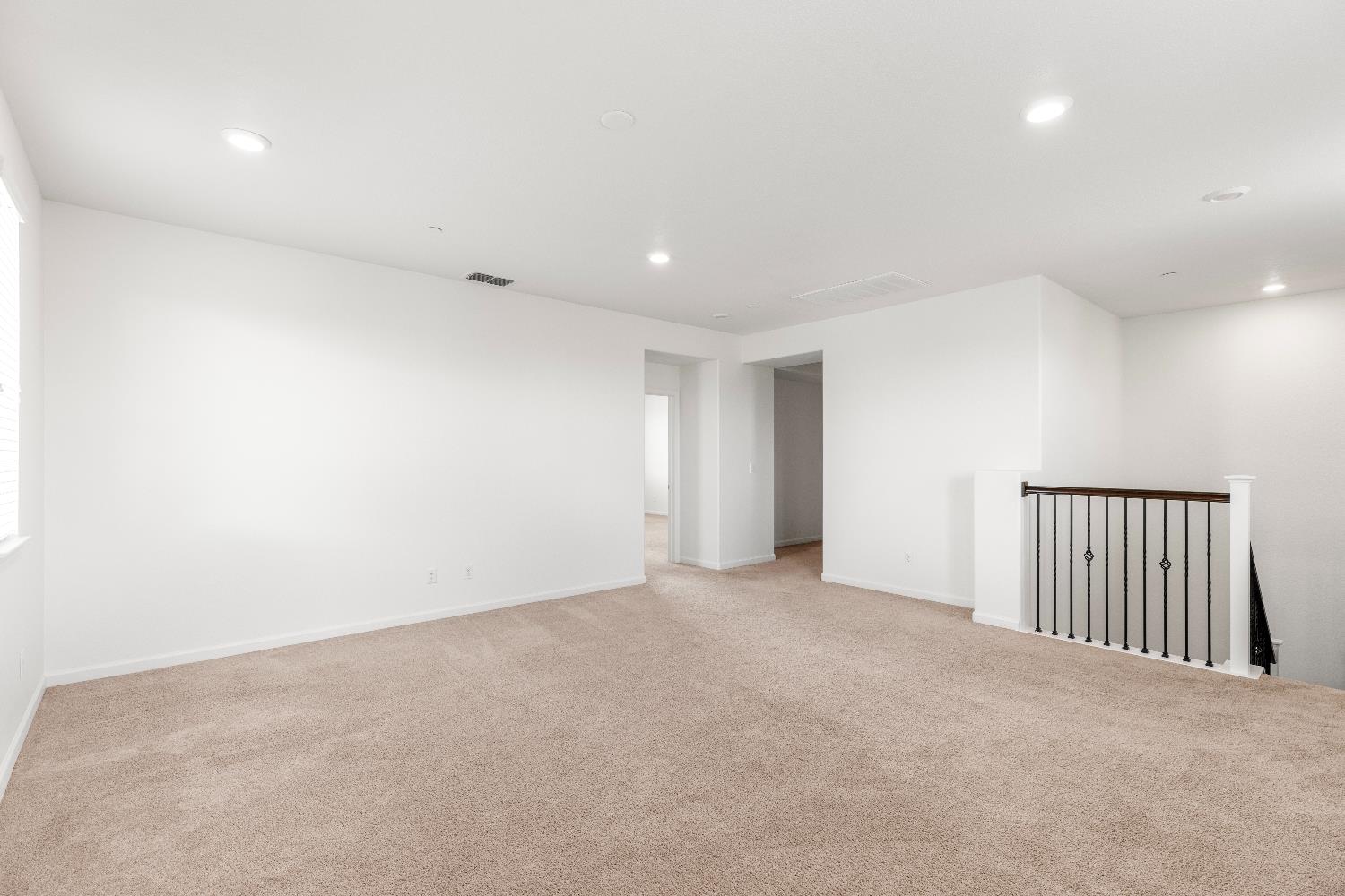 Detail Gallery Image 26 of 42 For 7450 Hanfield Dr, Sacramento,  CA 95829 - 4 Beds | 3/1 Baths