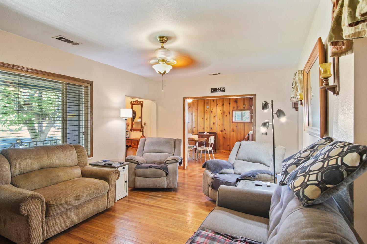 Detail Gallery Image 11 of 33 For 226 Rosina Ave, Modesto,  CA 95354 - 3 Beds | 2 Baths