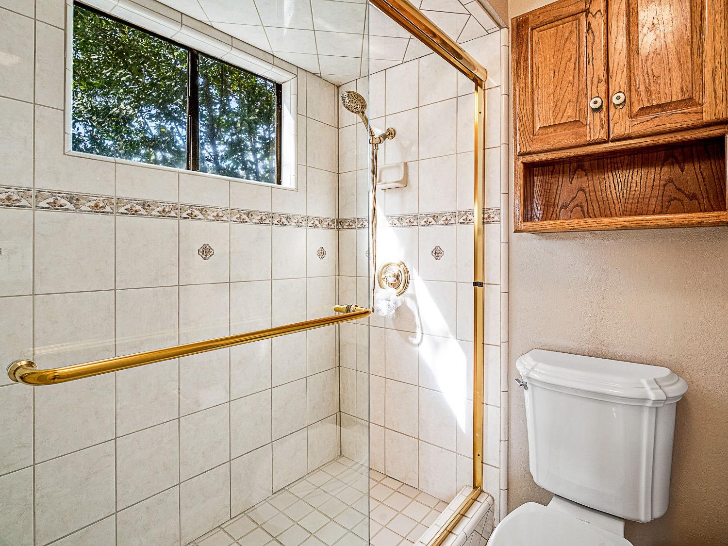 Detail Gallery Image 17 of 36 For 3620 Montclair Rd, Cameron Park,  CA 95682 - 4 Beds | 3 Baths