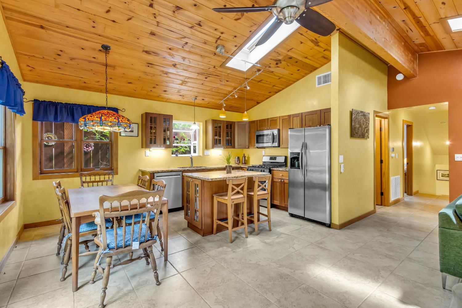 Detail Gallery Image 67 of 94 For 3857 Bannister Rd, Fair Oaks,  CA 95628 - 7 Beds | 3 Baths