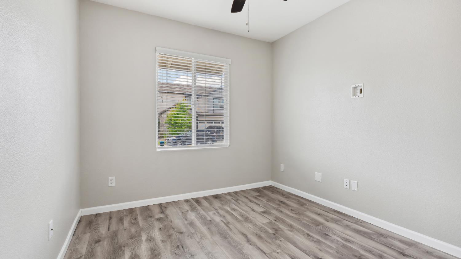 Detail Gallery Image 21 of 31 For 9064 Hourglass Cir, Roseville,  CA 95747 - 3 Beds | 2 Baths