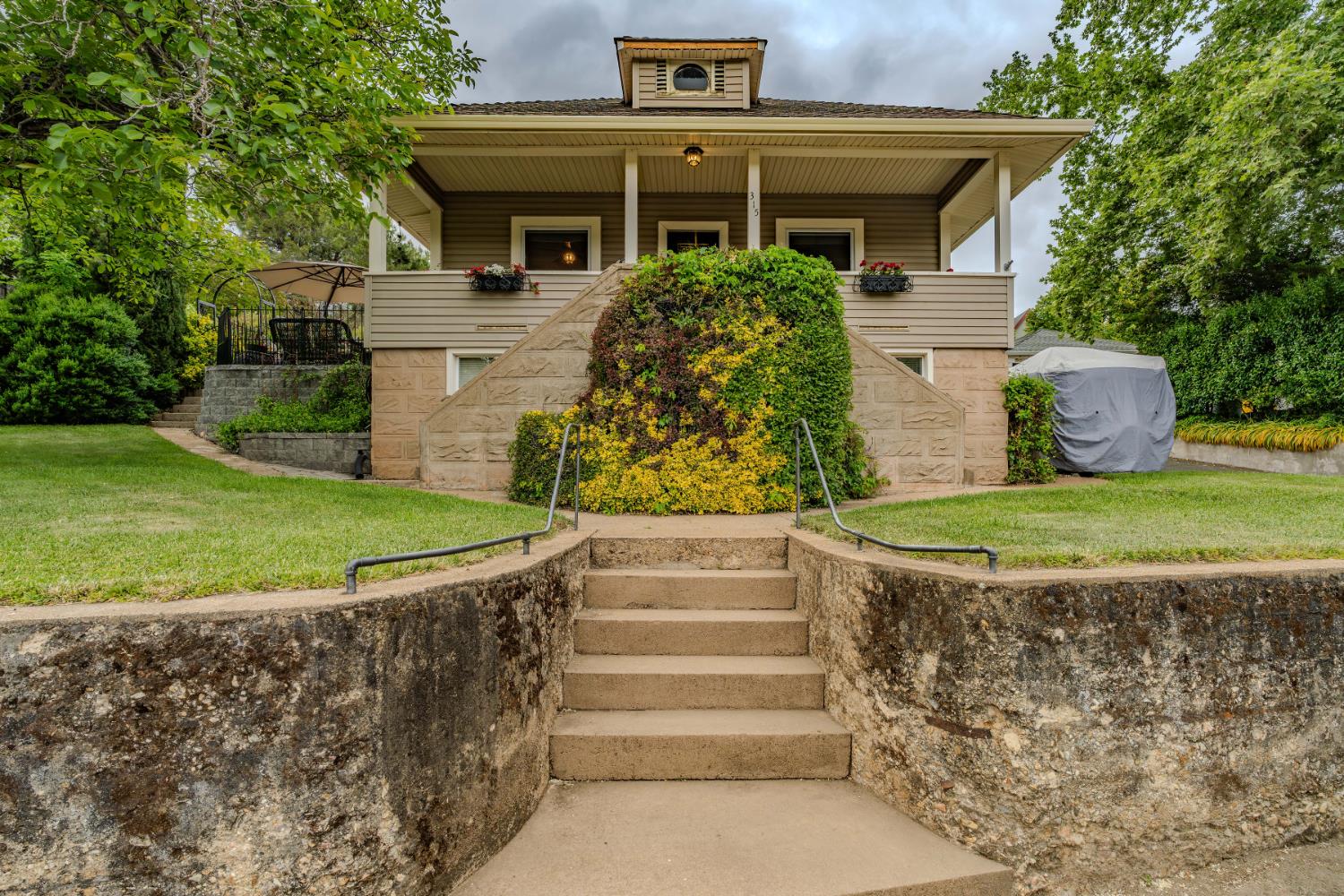 Detail Gallery Image 6 of 72 For 315 Water St, Jackson,  CA 95642 - 3 Beds | 1/1 Baths