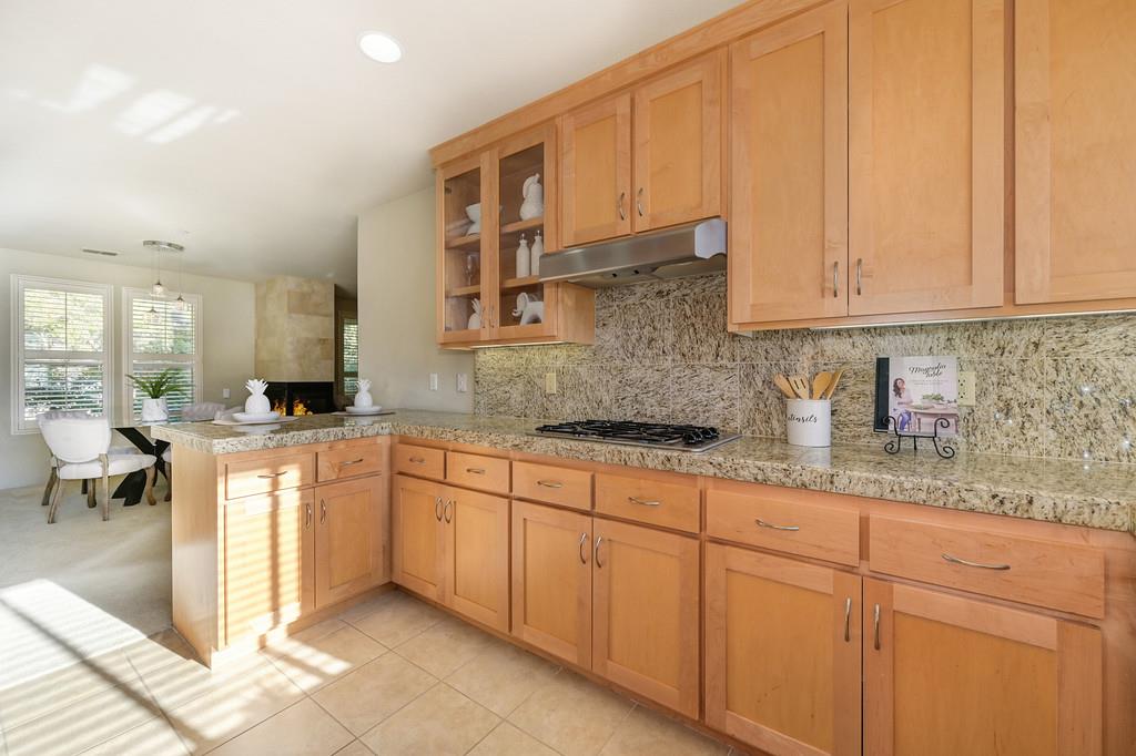 Photo #3: 225062382 Listing 