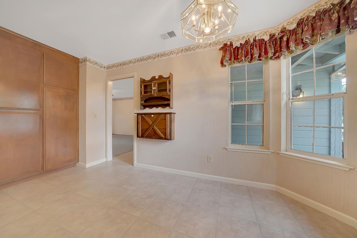 Detail Gallery Image 9 of 36 For 23431 Fortress Way, Pioneer,  CA 95666 - 3 Beds | 2 Baths
