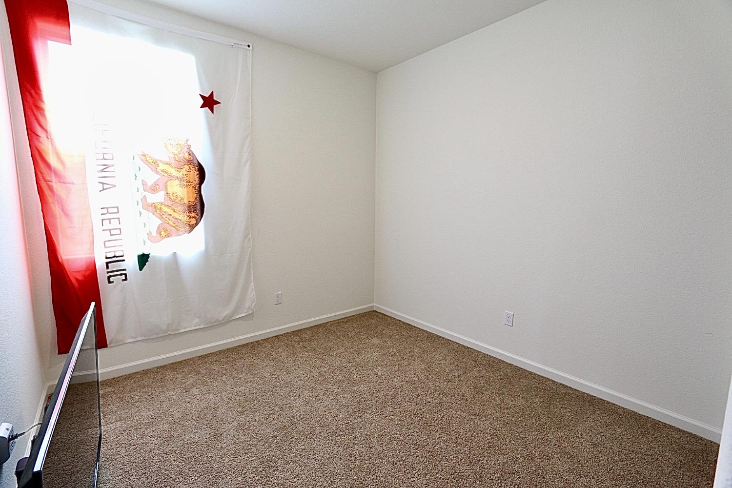Detail Gallery Image 9 of 26 For 2216 Rick Dr, Marysville,  CA 95901 - 5 Beds | 3 Baths