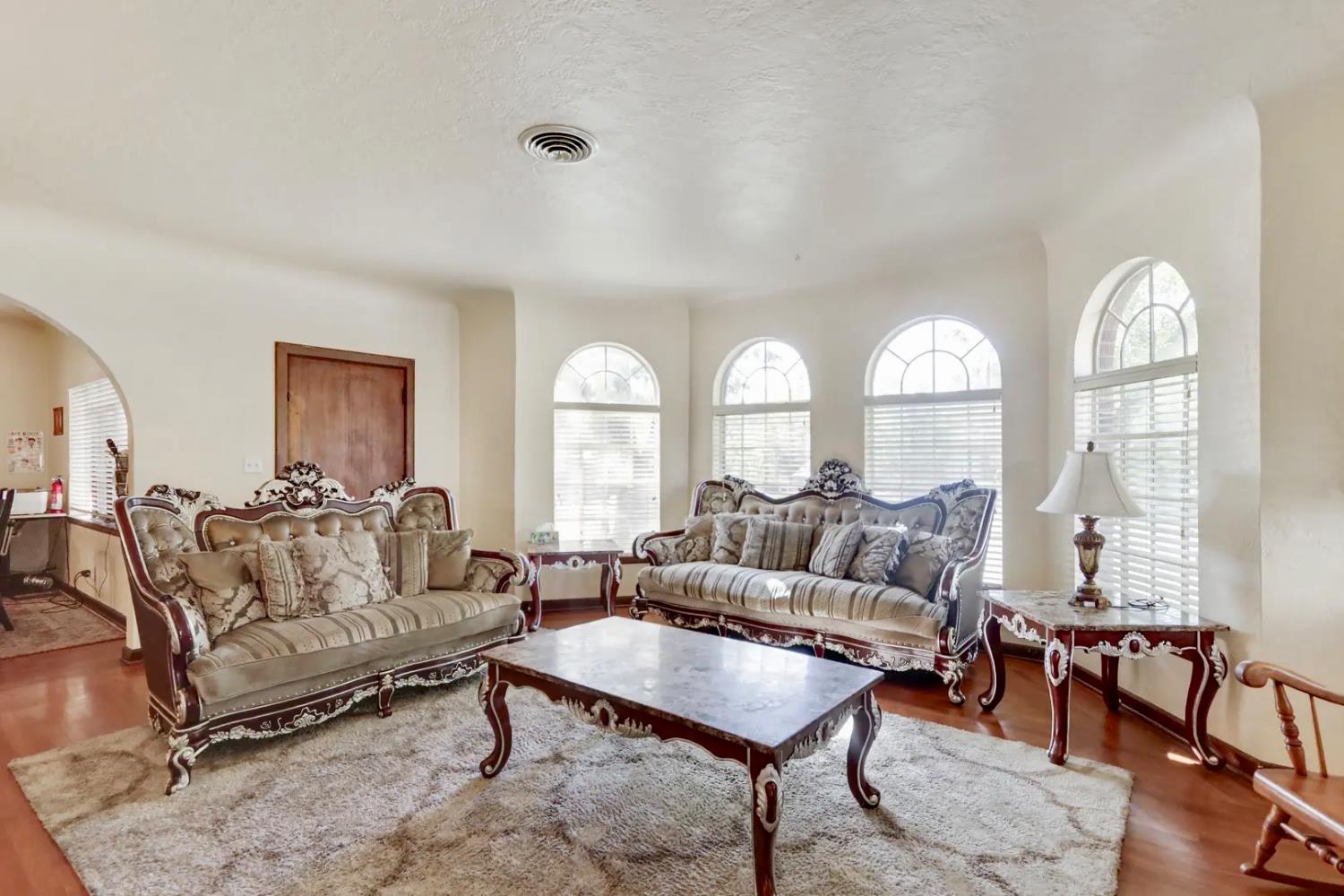 Detail Gallery Image 7 of 39 For 423 W Monterey Ave, Stockton,  CA 95204 - 2 Beds | 1 Baths