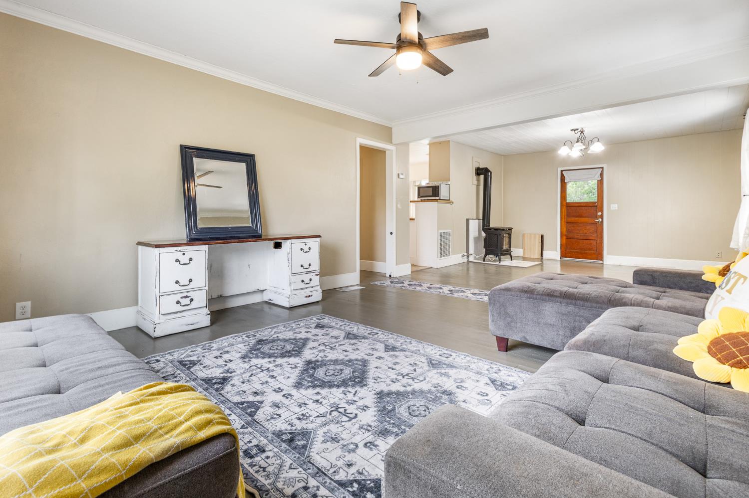 Detail Gallery Image 14 of 37 For 29658 State Highway 49, North San Juan,  CA 95960 - 3 Beds | 1 Baths