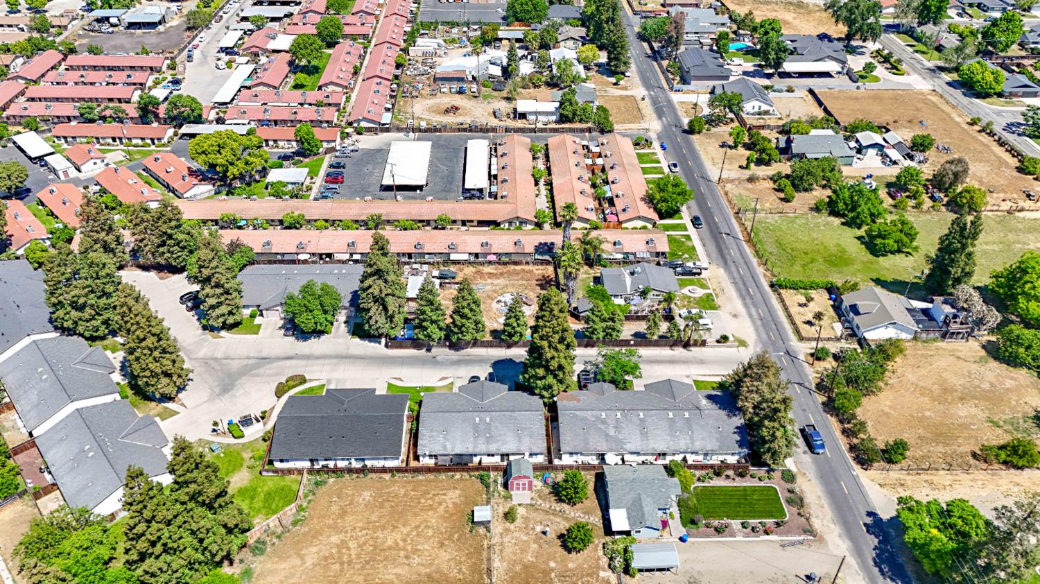 Detail Gallery Image 6 of 14 For 287 Bothun, Turlock,  CA 95380 - – Beds | – Baths