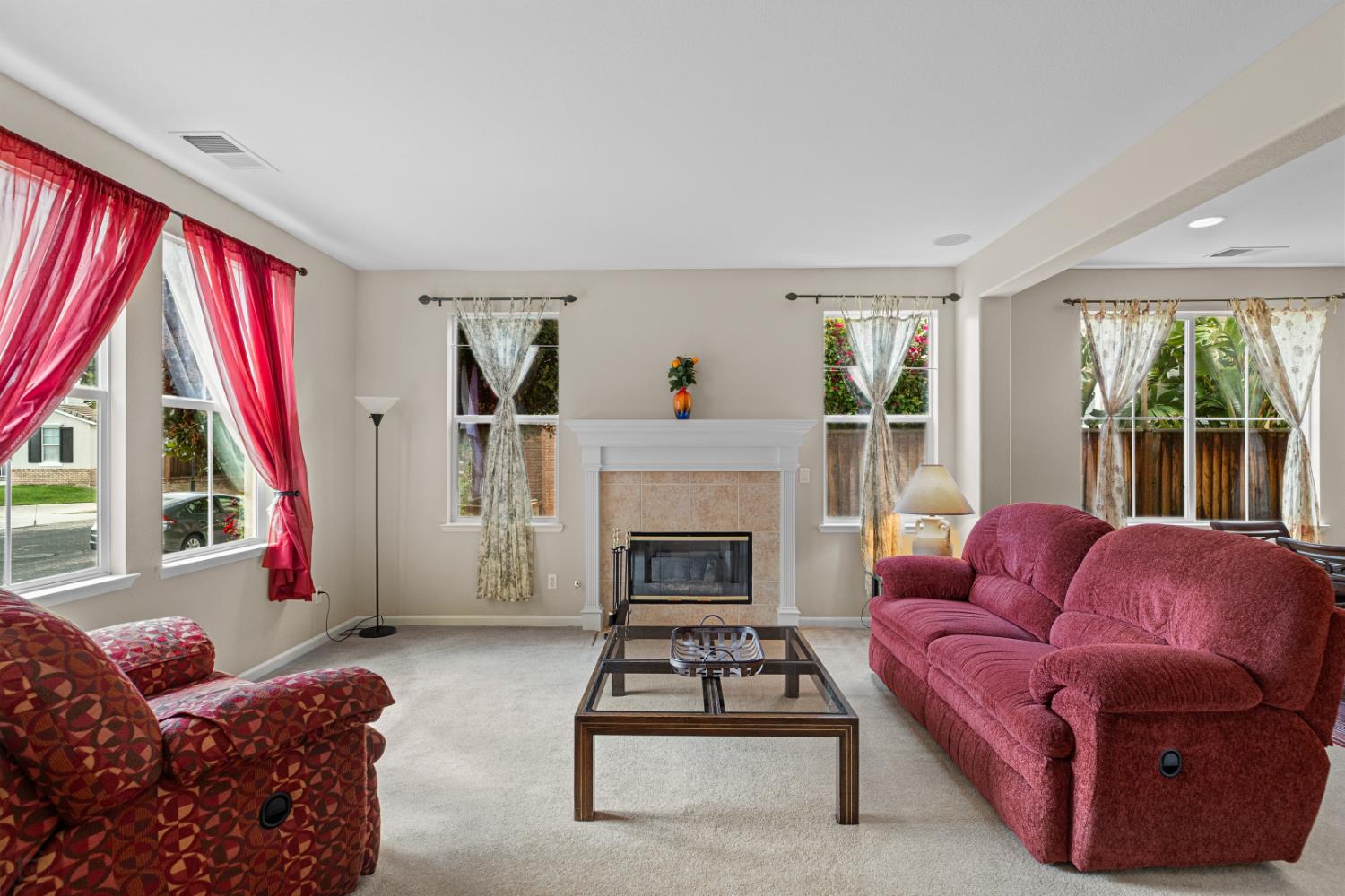 Detail Gallery Image 10 of 59 For 521 Mcdowell Way, Tracy,  CA 95377 - 4 Beds | 3 Baths