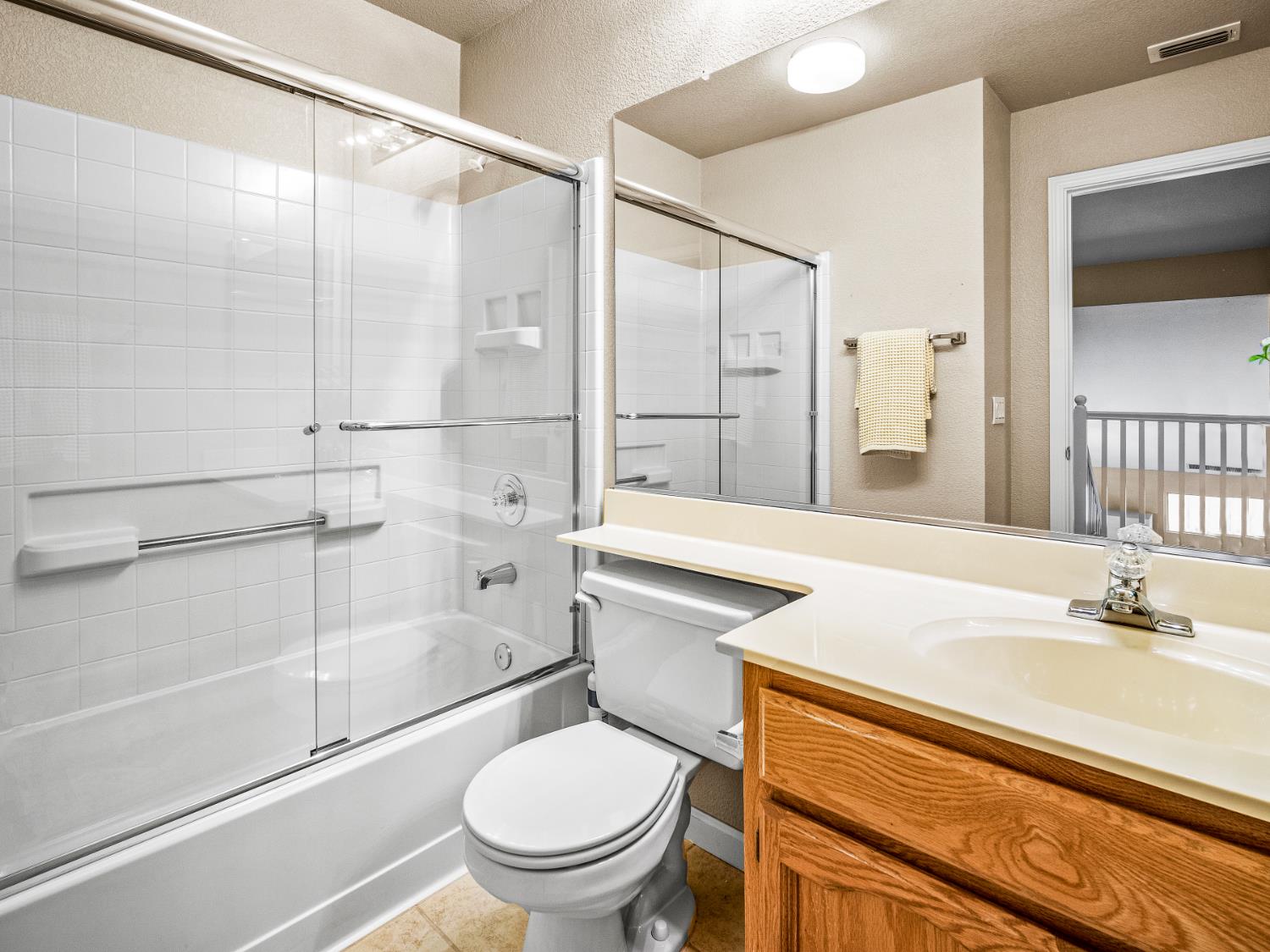 Farrell Court, Folsom, California image 32
