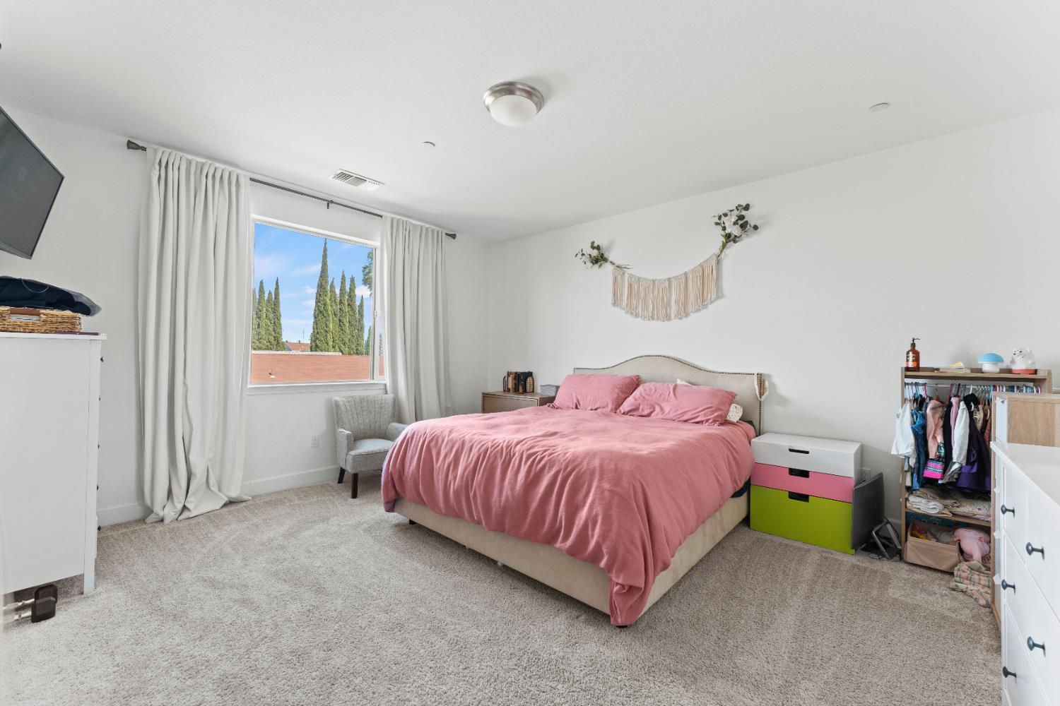 Detail Gallery Image 20 of 44 For 7744 Pullet Ct, Antelope,  CA 95843 - 5 Beds | 3 Baths