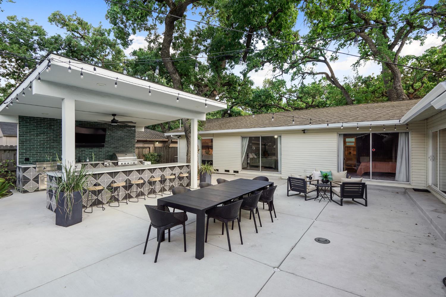 Detail Gallery Image 48 of 79 For 2321 Bonniebrook Dr, Stockton,  CA 95207 - 3 Beds | 2/1 Baths