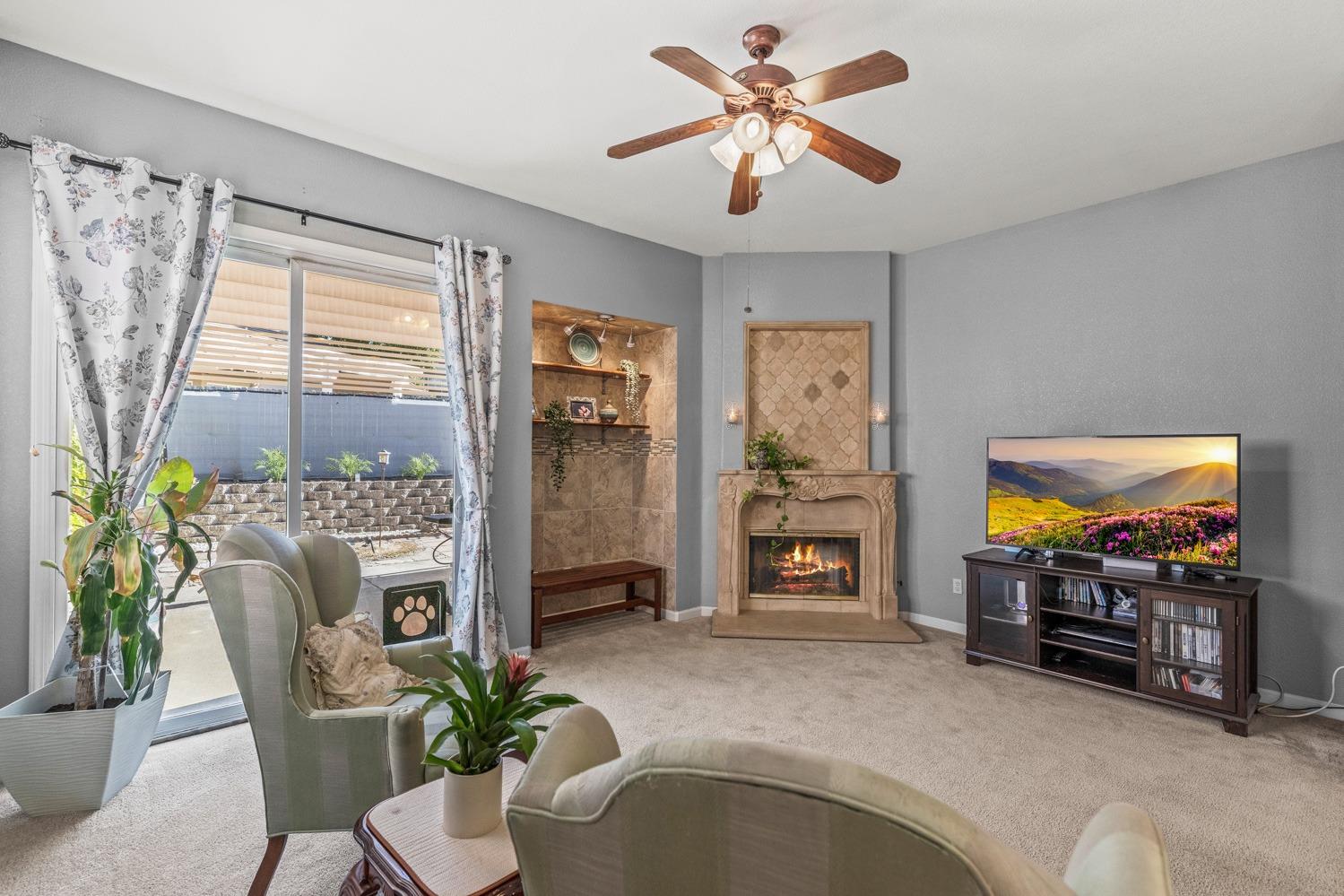 Detail Gallery Image 11 of 43 For 5512 Sienna Hills Way, Antelope,  CA 95843 - 4 Beds | 2 Baths