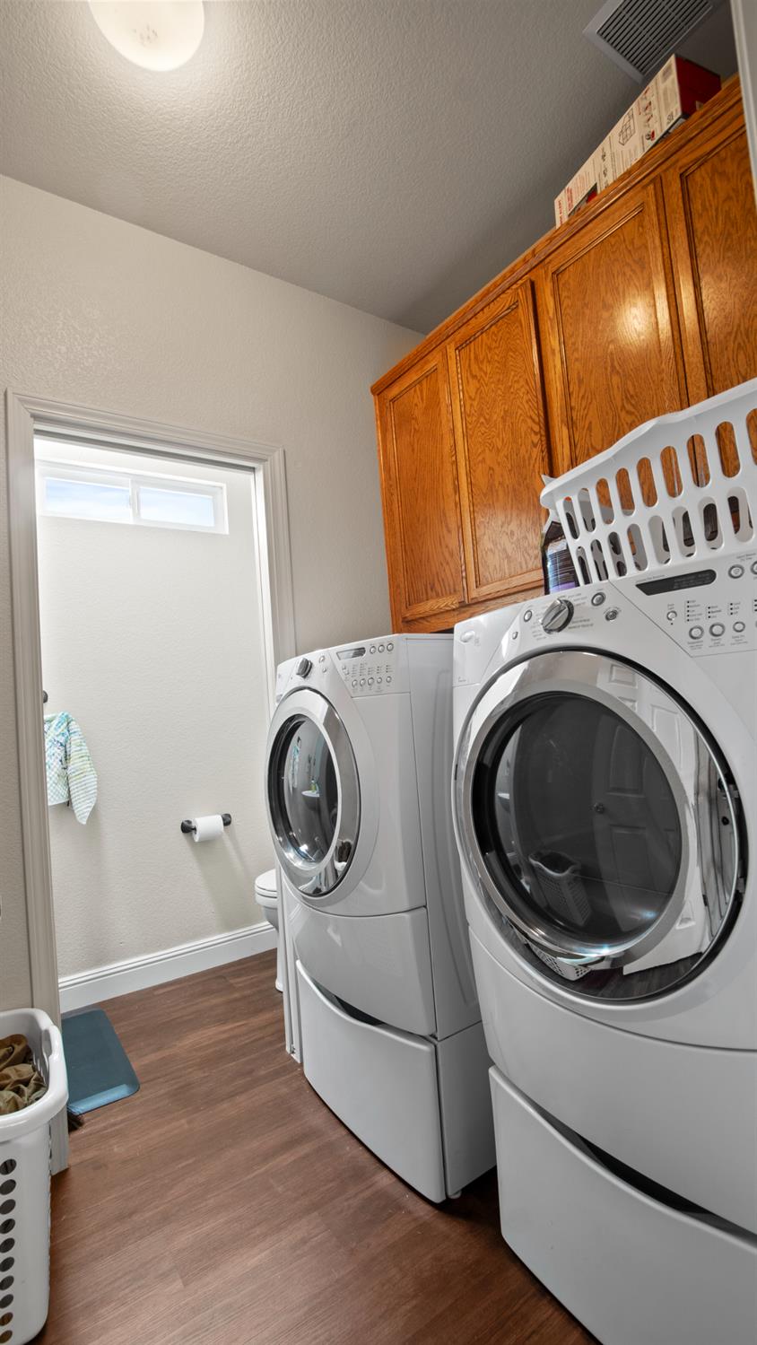 Detail Gallery Image 15 of 29 For 1327 Pippen Ln, Lodi,  CA 95242 - 3 Beds | 2/1 Baths