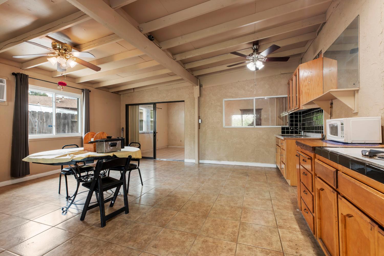 Detail Gallery Image 28 of 43 For 2037 Wally Ct, Modesto,  CA 95350 - 3 Beds | 3 Baths