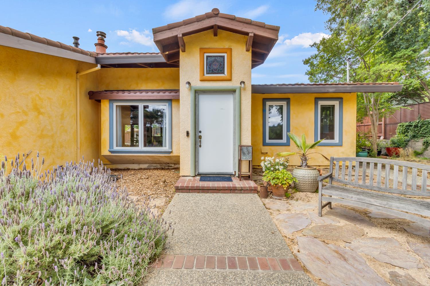 Detail Gallery Image 2 of 94 For 3857 Bannister Rd, Fair Oaks,  CA 95628 - 7 Beds | 3 Baths