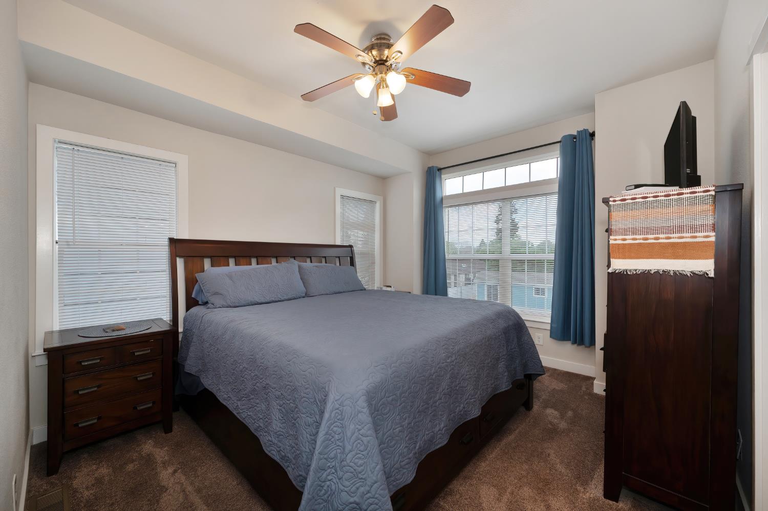 Detail Gallery Image 23 of 37 For 105 Hickory St, Roseville,  CA 95678 - 3 Beds | 2/1 Baths