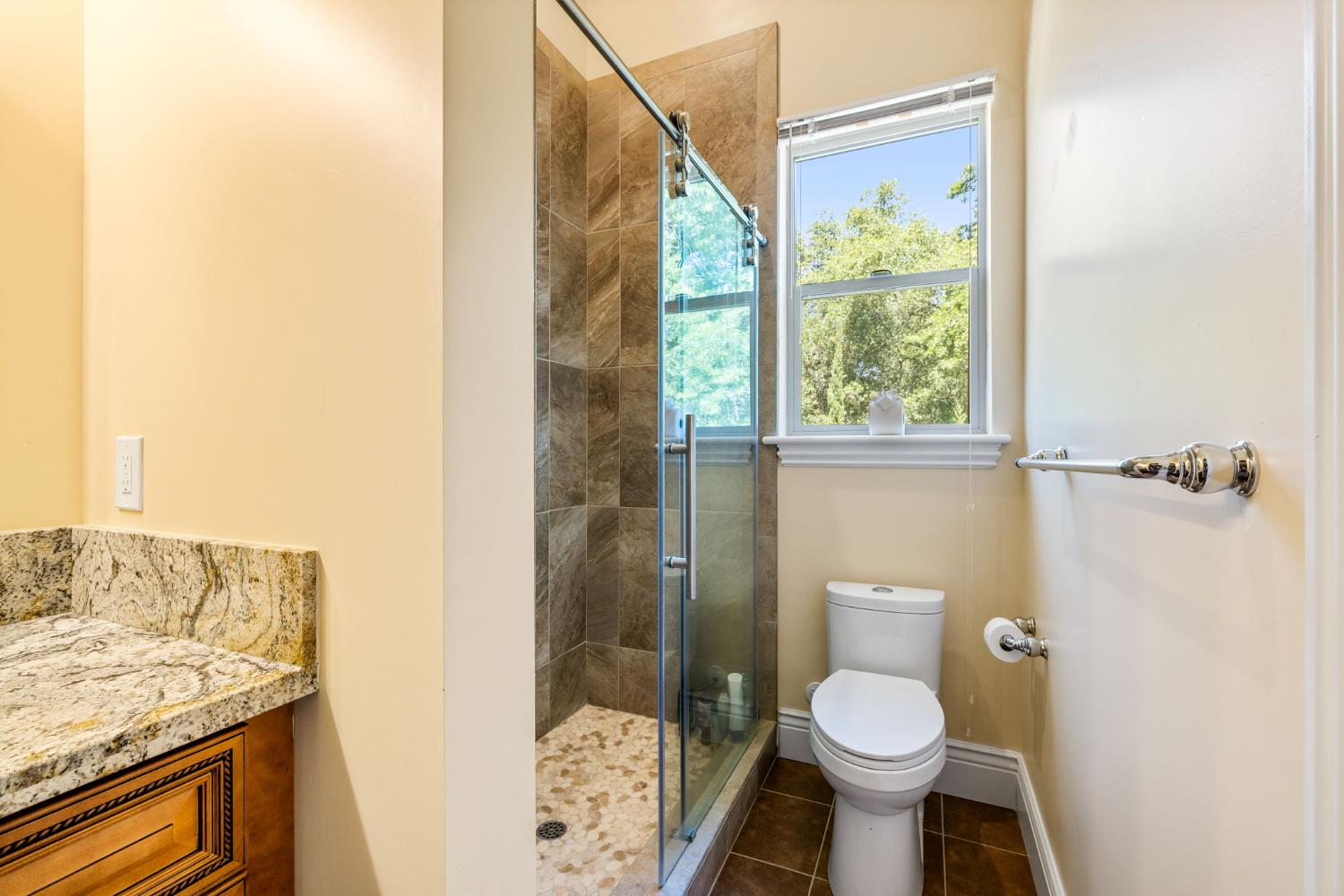 Detail Gallery Image 68 of 98 For 5521 Monte Claire Ln, Loomis,  CA 95650 - 6 Beds | 6/1 Baths
